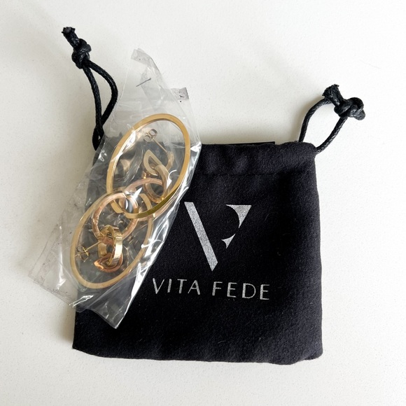 Vita Fede - Cassio Earrings in Gold - Picture 3 of 3